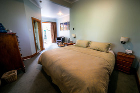 Shady Rest Boutique Luxury Bed & Breakfast