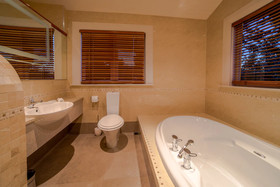 Shady Rest Boutique Luxury Bed & Breakfast