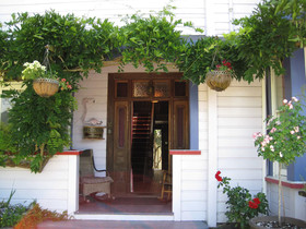 Shady Rest Boutique Luxury Bed & Breakfast
