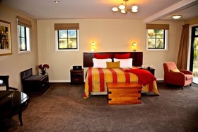 Dock Bay Lodge
