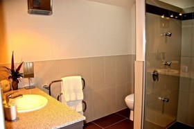 Dock Bay Lodge