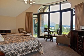 Dock Bay Lodge