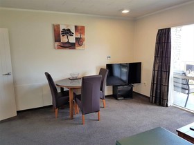 Fiordland Lakeview Motel and Apartments