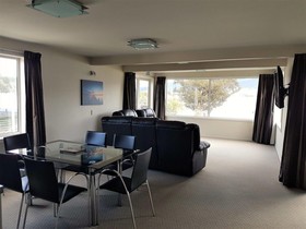 Fiordland Lakeview Motel and Apartments