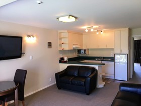 Fiordland Lakeview Motel and Apartments
