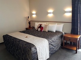 Fiordland Lakeview Motel and Apartments