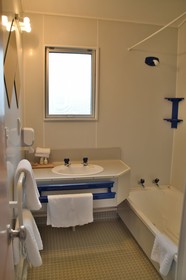 Fiordland National Park Lodge