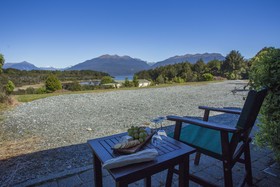 Fiordland National Park Lodge