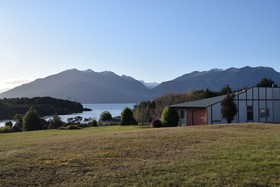 Fiordland National Park Lodge