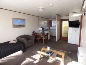 Anchor Motel & Timaru Backpackers