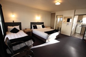Townhouse Motel