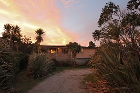 Catlins Beach House