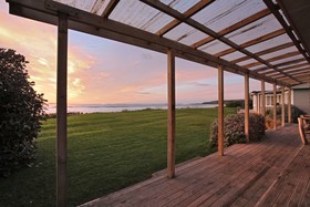 Catlins Beach House