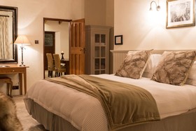 Mt Cook Lakeside Retreat