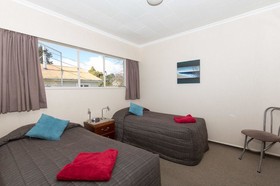 Alpine Motel Apartments