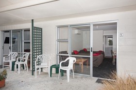 Alpine Motel Apartments