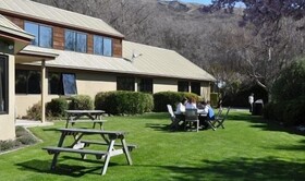Altamont Lodge