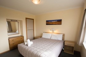 Wanaka Kiwi Holiday Park & Motels