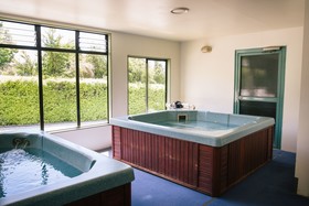 Wanaka Kiwi Holiday Park & Motels
