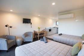 Wanaka Kiwi Holiday Park & Motels