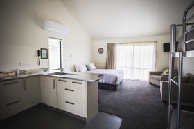Wanaka Kiwi Holiday Park & Motels