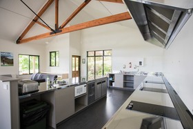 Wanaka Kiwi Holiday Park & Motels