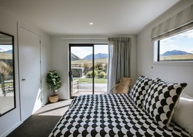 Bull Ridge Retreat