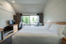 Edgewater Resort