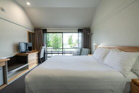 Edgewater Resort