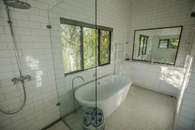 Horseshoe Bend Estate
