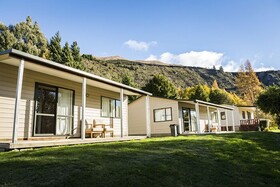Lake Hawea Holiday Park