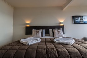 Lake Hawea Hotel