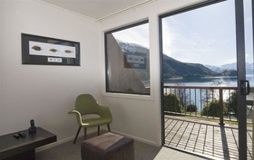 Lake Hawea Hotel