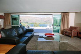 Lakeside Serviced Apartments