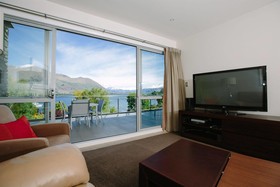 Lakeside Serviced Apartments