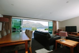 Lakeside Serviced Apartments