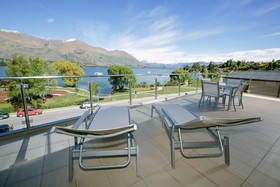 Lakeside Serviced Apartments