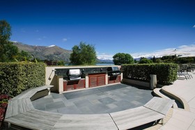 Lakeside Serviced Apartments