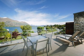 Lakeside Serviced Apartments
