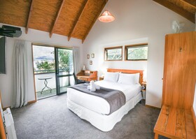Te Wanaka Lodge