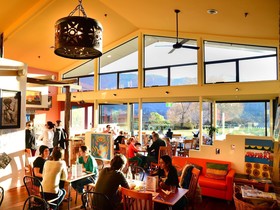 Wanaka Hotel