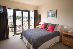 Websters on Wanaka Lodge
