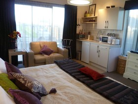4 Royston Bed & Breakfast