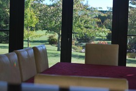 Chester Oaks B & B
