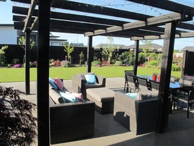 Halkett Grove Bed and Breakfast
