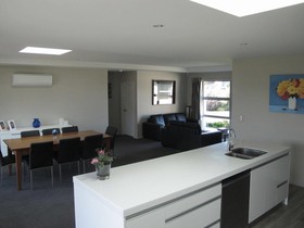 Halkett Grove Bed and Breakfast