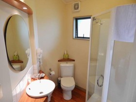 Omau Settlers Lodge