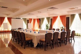 Al Nahda Resort & Spa