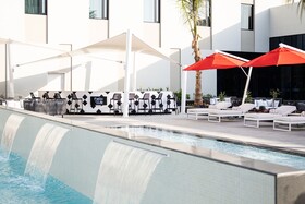 Maani Muscat Hotel & Suites