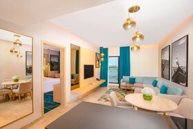 Maani Muscat Hotel & Suites